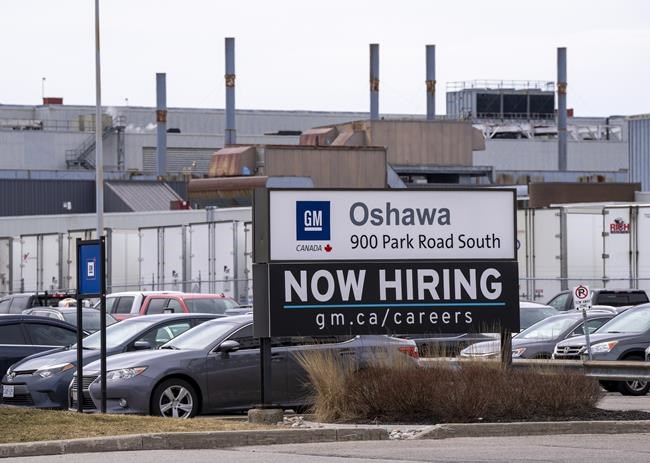 Unifor autoworkers overwhelmingly vote to authorize strikes at GM, Ford, Stellantis | iNFOnews.ca Unifor autoworkers overwhelmingly vote to authorize strikes at GM, Ford, Stellantis | iNFOnews.ca