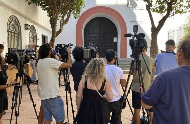 Mother of beleaguered Spanish soccer chief starts hunger strike as calls mount for his resignation | iNFOnews.ca