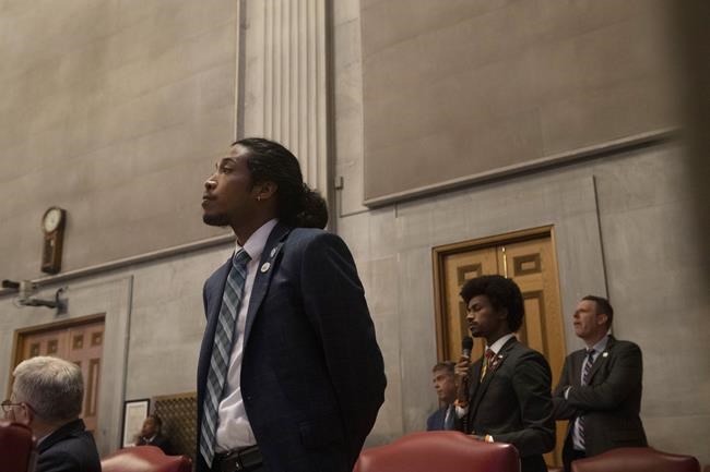GOP silences 'Tennessee Three' Democrat on House floor for day on 'out of order' rule; crowd erupts | iNFOnews.ca GOP silences 'Tennessee Three' Democrat on House floor for day on 'out of order' rule; crowd erupts | iNFOnews.ca