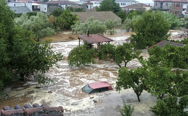 Severe rainstorm triggers flooding in central Greece, 1 man dies. Police order a traffic ban | iNFOnews.ca
