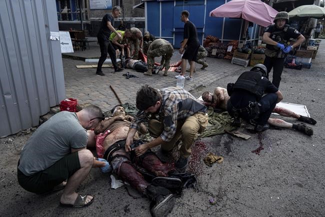 Russian missile turns Ukrainian market into fiery, blackened ruin strewn with bodies | iNFOnews.ca
