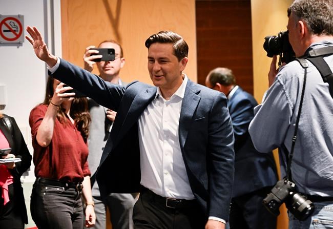 Beginning of blue wave or just a summer fling? Conservatives meet amid polling boost | iNFOnews.ca