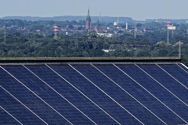 UN report says the world is way off track to curb global warming, but offers ways to fix that | iNFOnews.ca