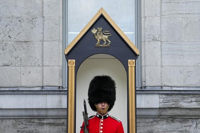 Increasing number of Canadians want to reconsider ties to monarchy, survey suggests | iNFOnews.ca