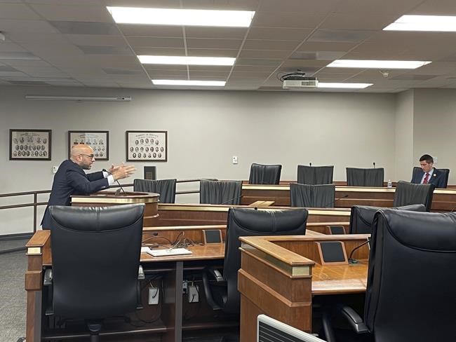 Vaccine skeptics dominate South Carolina pandemic preparation meeting as COVID-19 cases rise | iNFOnews.ca
