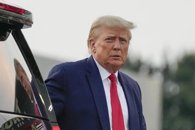 Georgia election case prosecutors cite fairness in urging 1 trial for Trump and 18 other defendants | iNFOnews.ca