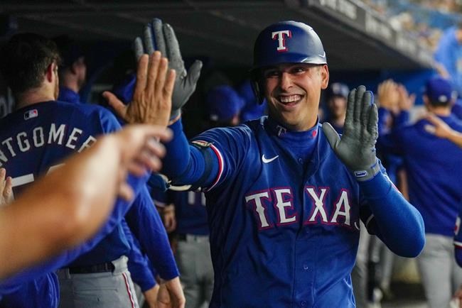 Nathaniel Lowe and Mitch Garver's three-run blasts helps Rangers top Blue Jays 10-0 | iNFOnews.ca