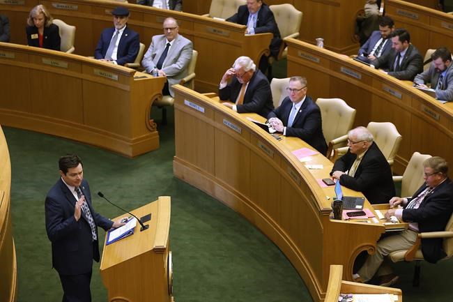 Arkansas Gov. Sarah Huckabee Sanders signs law restricting release of her travel, security records | iNFOnews.ca Arkansas Gov. Sarah Huckabee Sanders signs law restricting release of her travel, security records | iNFOnews.ca