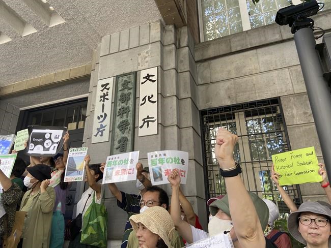 Protesters demand that Japan save 1000s of trees by revising a design plan for a popular Tokyo park | iNFOnews.ca Protesters demand that Japan save 1000s of trees by revising a design plan for a popular Tokyo park | iNFOnews.ca
