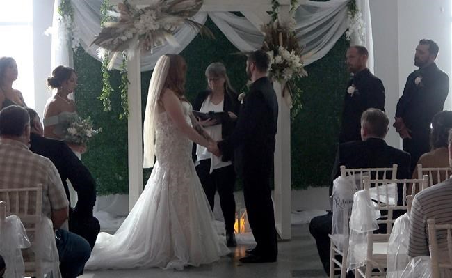 N.B. couple proceeds with wedding amid onslaught from post-tropical storm Lee | iNFOnews.ca