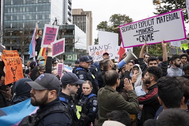 Cross-country rallies against 'gender ideology' in schools meet with counter-protests | iNFOnews.ca Cross-country rallies against 'gender ideology' in schools meet with counter-protests | iNFOnews.ca