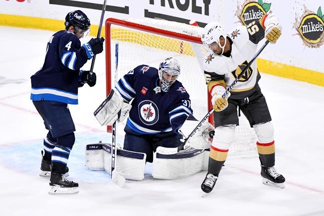 Hellebuyck, Scheifele on expiring deals, but are focused on the present in Winnipeg | iNFOnews.ca