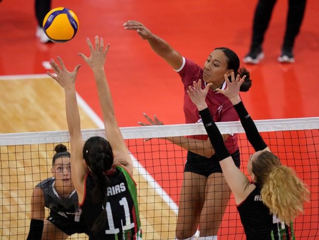 Canada beats Ukraine 3-1 in women's volleyball Olympic qualifier | iNFOnews.ca