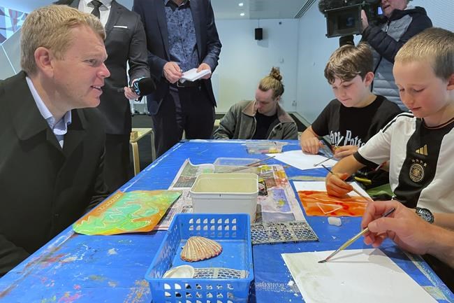 On the campaign trail, New Zealand leader Chris Hipkins faces an uphill battle wooing voters | iNFOnews.ca On the campaign trail, New Zealand leader Chris Hipkins faces an uphill battle wooing voters | iNFOnews.ca