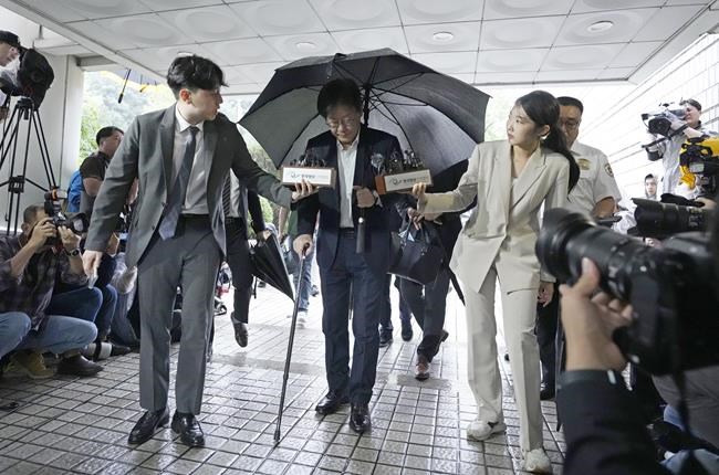 South Korean opposition leader attends court hearing on arrest warrant for alleged corruption | iNFOnews.ca