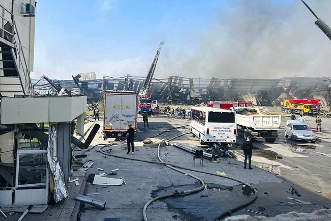 An explosion following a lightning strike in the Uzbek capital kills 1 person and injures 162 | iNFOnews.ca An explosion following a lightning strike in the Uzbek capital kills 1 person and injures 162 | iNFOnews.ca