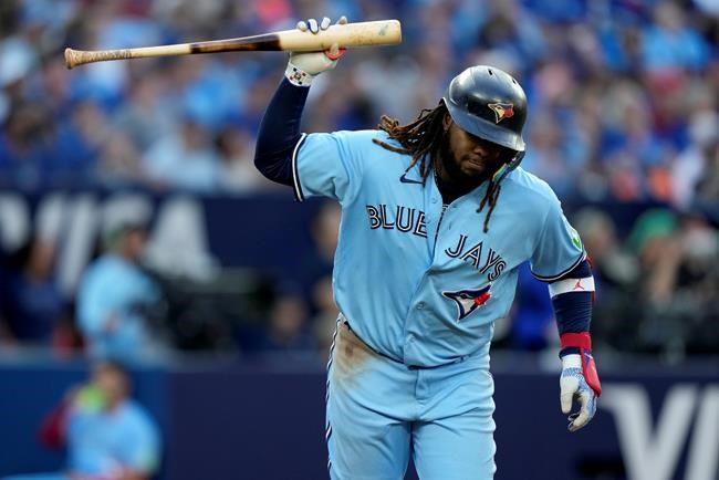 Rays top Blue Jays 7-5 in 10 innings, but Jays advance to playoffs | iNFOnews.ca