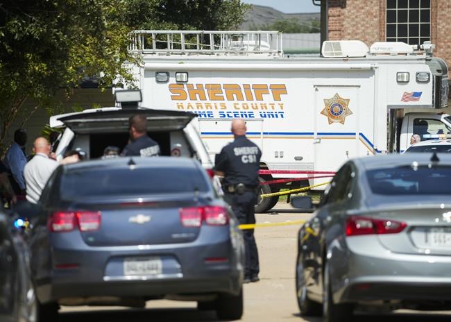 2 women killed and 2 men wounded in Houston shooting, sheriff says | iNFOnews.ca