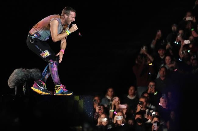 Review: Coldplay brings empathy - and Selena Gomez - to the band's 2023 North American tour finale | iNFOnews.ca