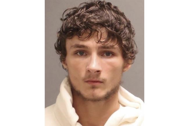 Suspect in helmeted motorcyclist's stomping of car window in Philadelphia is jailed on $2.5M bail | iNFOnews.ca