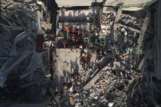 The morgue at Gaza's biggest hospital is overflowing as Israeli attacks intensify | iNFOnews.ca