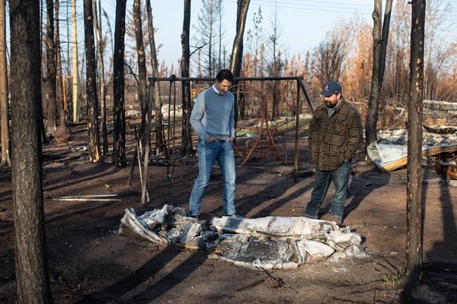 N.W.T. premier presses for infrastructure as Trudeau promises new homes | iNFOnews.ca N.W.T. premier presses for infrastructure as Trudeau promises new homes | iNFOnews.ca