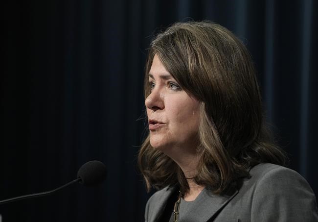 Alberta Premier Danielle Smith's UCP to debate motion on gender pronouns in schools | iNFOnews.ca