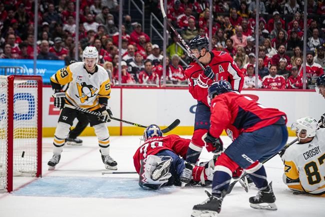 Crosby, Malkin help Penguins beat Ovechkin, Capitals 4-0 | iNFOnews.ca
