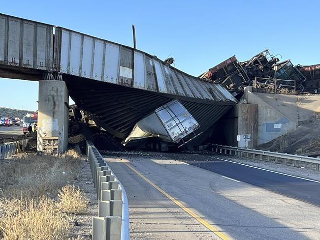 Broken rail caused Colorado train derailment that collapsed bridge, preliminary findings show | iNFOnews.ca
