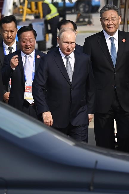 Putin's visit to Beijing underscores China’s economic and diplomatic support for Russia | iNFOnews.ca