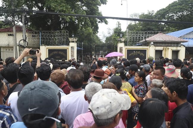 Myanmar reinstates family visits to prisoners to end a ban started during the pandemic | iNFOnews.ca