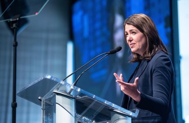 Smith says Alberta's CPP exit campaign to continue despite questions over key number | iNFOnews.ca Smith says Alberta's CPP exit campaign to continue despite questions over key number | iNFOnews.ca