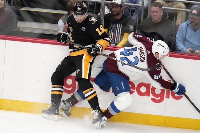 Reilly Smith scores twice, Penguins end Colorado’s NHL-record road winning streak, 4-0 | iNFOnews.ca