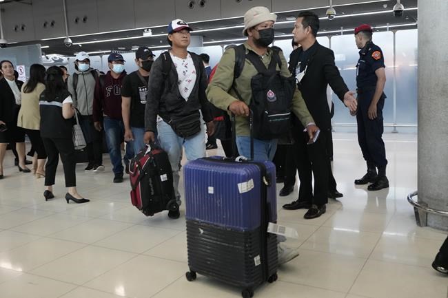 Stay in Israel, or flee? Thai workers caught up in Hamas attack and war are faced with a dilemma | iNFOnews.ca Stay in Israel, or flee? Thai workers caught up in Hamas attack and war are faced with a dilemma | iNFOnews.ca
