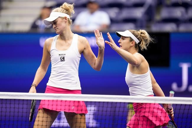 Ottawa's Dabrowski, partner Routliffe finish group stage unbeaten at WTA Finals | iNFOnews.ca