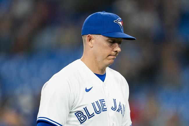 Blue Jays extend qualifying offer to third baseman Matt Chapman | iNFOnews.ca