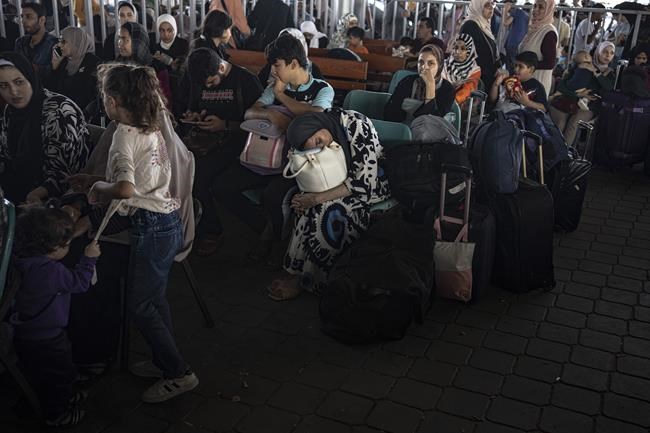 In the news today: New document suggests more Canadians might soon be leaving Gaza | iNFOnews.ca