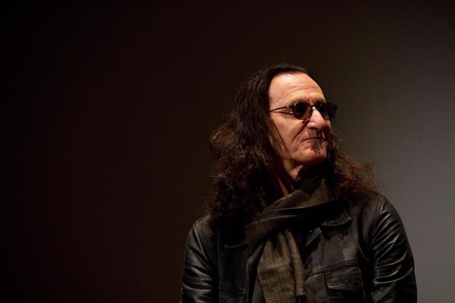 Geddy Lee finishes off two unreleased songs for new memoir, plans new music | iNFOnews.ca Geddy Lee finishes off two unreleased songs for new memoir, plans new music | iNFOnews.ca