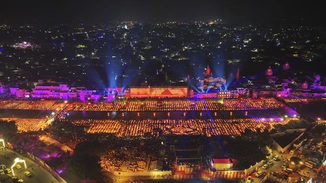 Millions of Indians set a world record celebrating Diwali as worries about air pollution rise | iNFOnews.ca