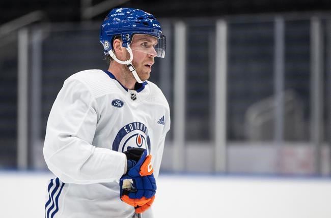 Edmonton Oilers captain McDavid reacts to coaching change: 'I didn't see it coming' | iNFOnews.ca