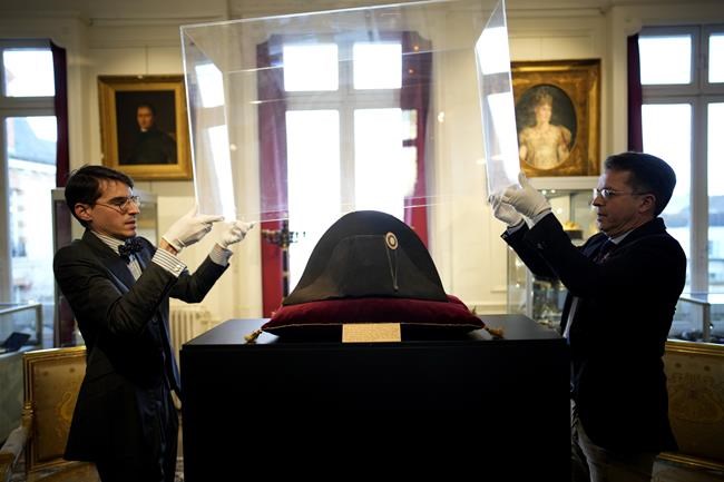 One of Napoleon's signature bicorne hats on auction in France could fetch upwards of $650,000 | iNFOnews.ca