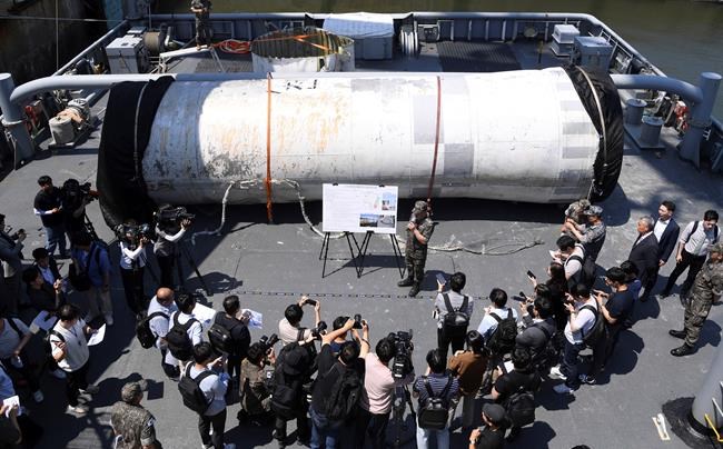 Seoul warns North Korea not to launch spy satellite and hints 2018 military deal could be suspended | iNFOnews.ca