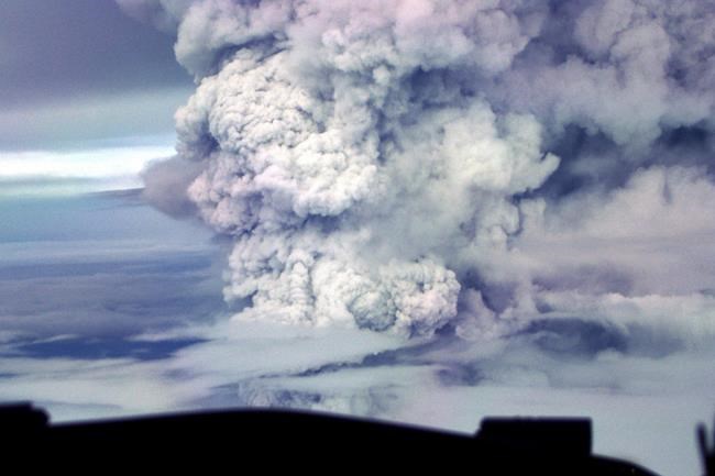 Eruption of Papua New Guinea volcano subsides though thick ash is billowing 3 miles into the sky | iNFOnews.ca