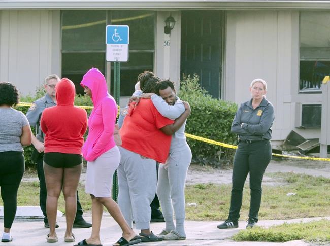 A baby dies and a Florida mom is found stabbed to death, as firefighters rescue 2 kids from blaze | iNFOnews.ca