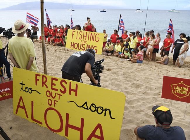 Maui wildfire survivors camp on the beach to push mayor to convert vacation rentals into housing | iNFOnews.ca