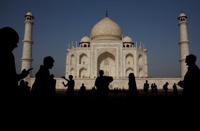 Canadians can 'pack their suitcases' as India reopens online travel visa processing | iNFOnews.ca