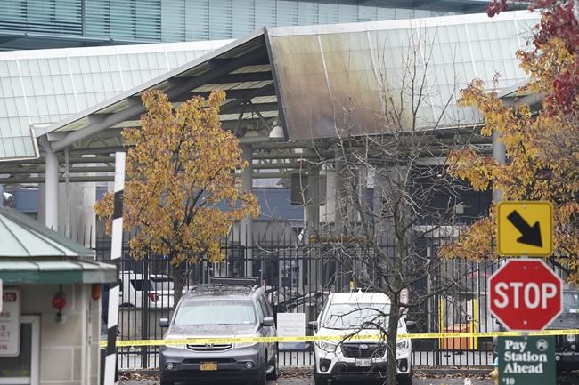 FBI ends investigation of car wreck at Niagara Falls bridge, no indication of terrorism | iNFOnews.ca FBI ends investigation of car wreck at Niagara Falls bridge, no indication of terrorism | iNFOnews.ca