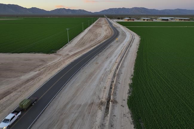 Tensions are bubbling up at thirsty Arizona alfalfa farms as foreign firms exploit unregulated water | iNFOnews.ca