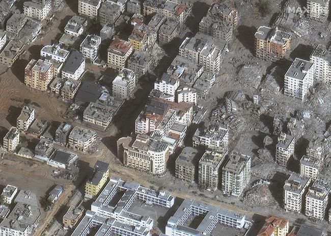 With deadline looming, diplomats seek to extend Gaza truce; more hostages, prisoners are freed | iNFOnews.ca With deadline looming, diplomats seek to extend Gaza truce; more hostages, prisoners are freed | iNFOnews.ca