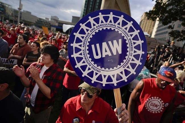 GM says strike cost $1.1B, but it can absorb rising labor costs as it raises dividend | iNFOnews.ca